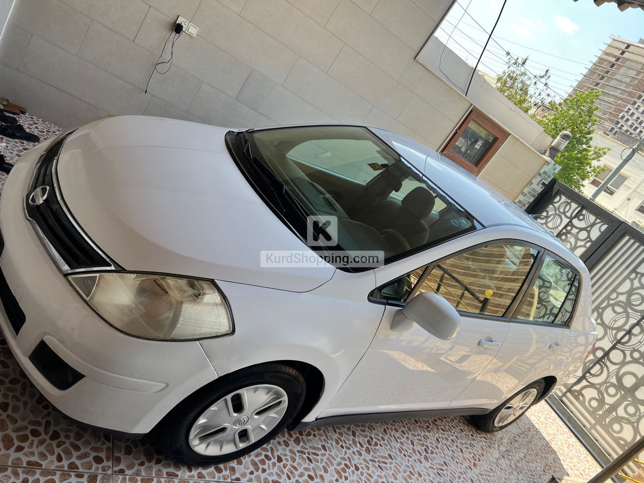 Nissan Tiida 2011