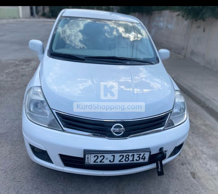 Nissan Tiida 2013