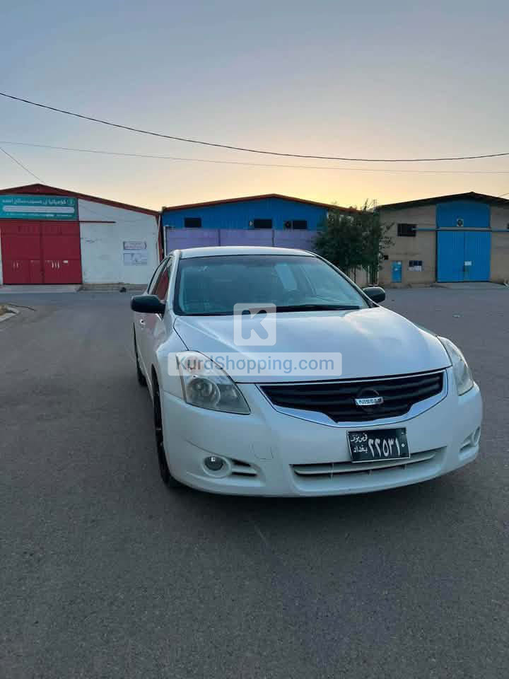 Nissan Altima 2012