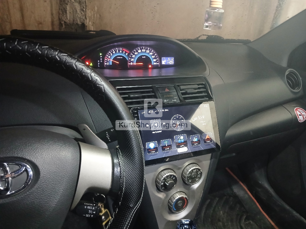 Toyota Yaris 2011