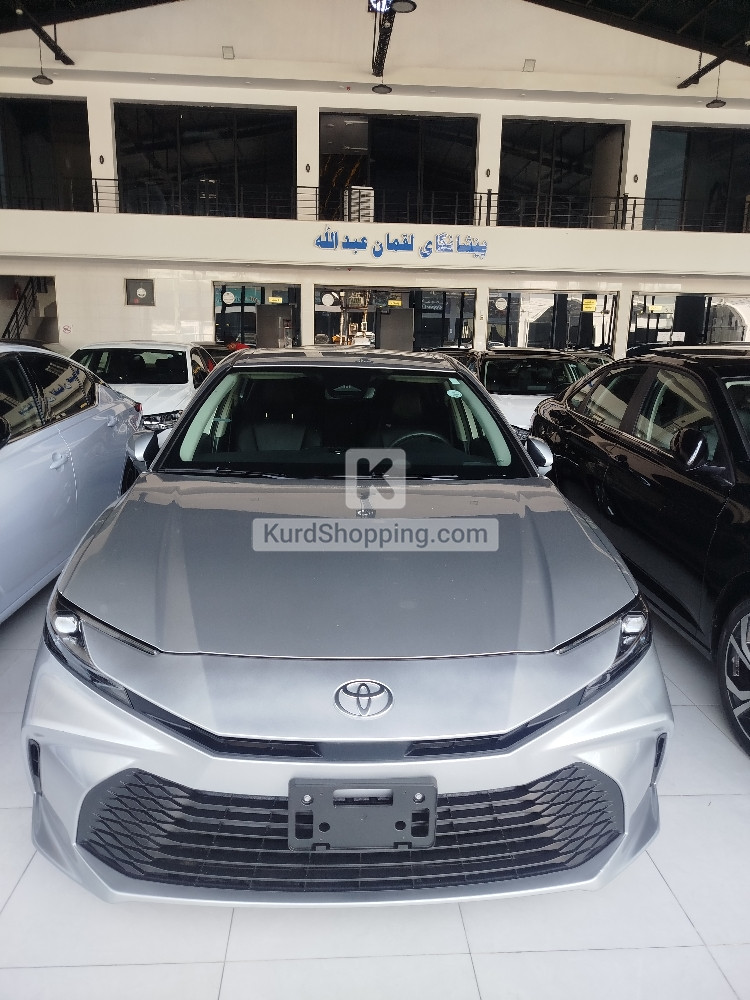 Toyota Camry 2025