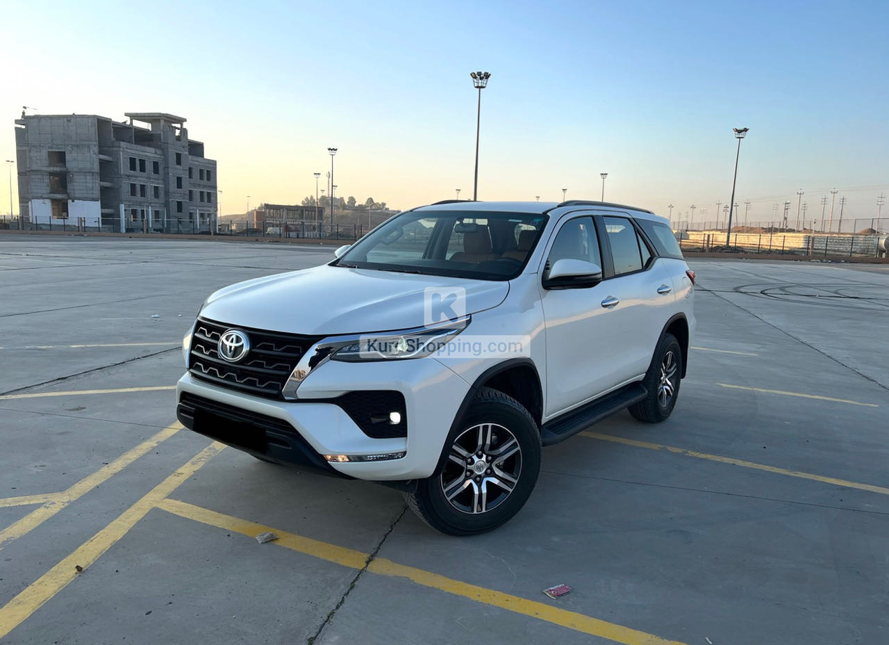 Toyota Fortuner 2022