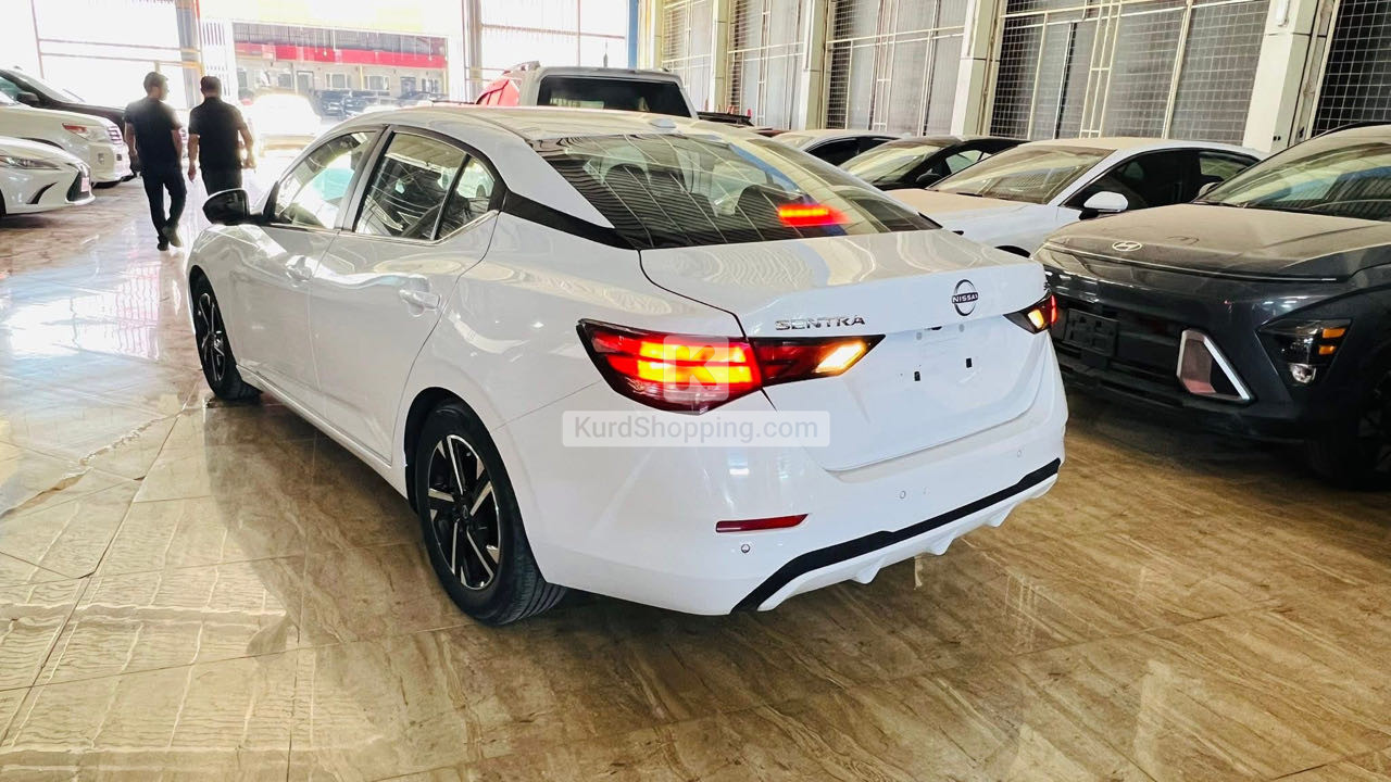 Nissan Sentra 2024
