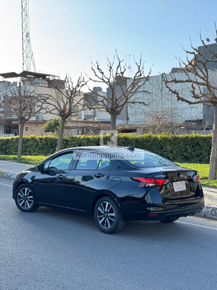 Nissan Versa 2025