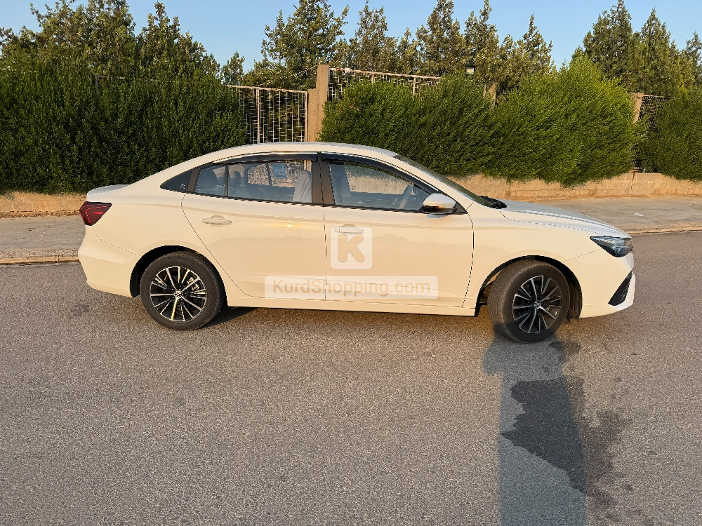 MG 5 2025