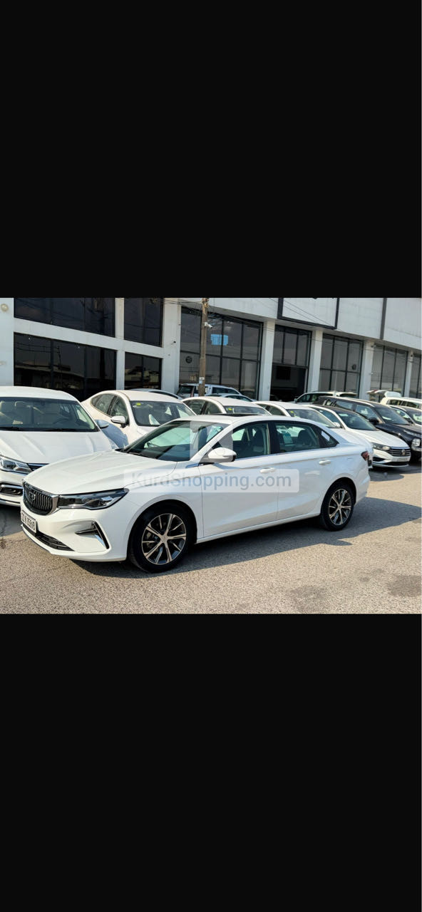 Geely Emgrand 2024