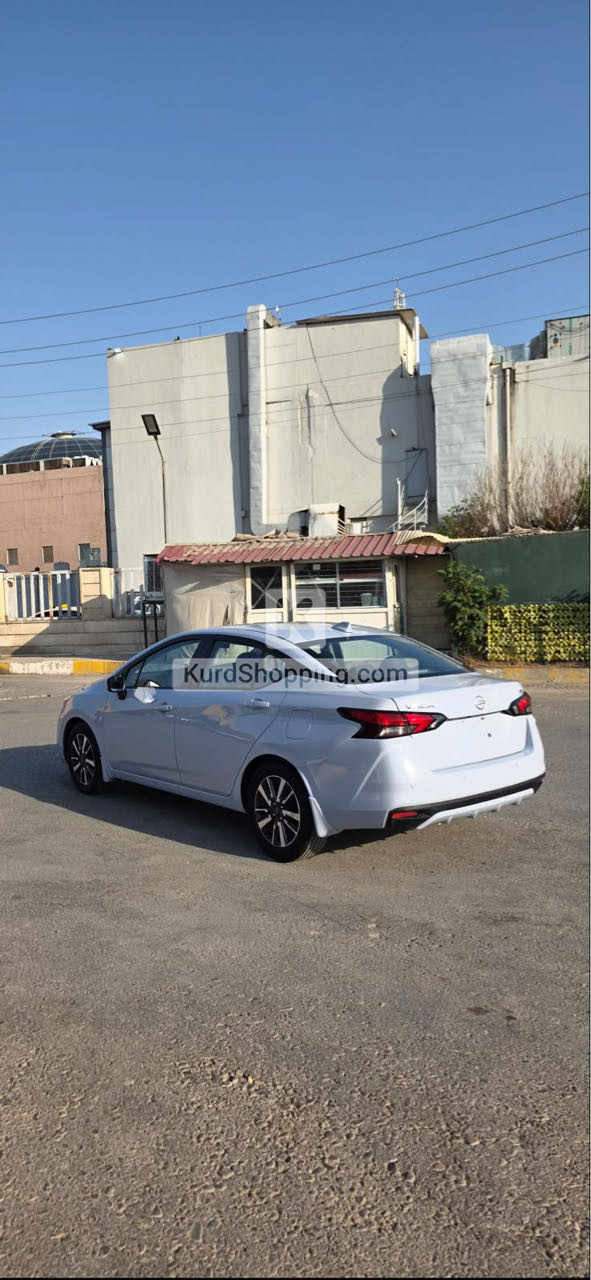 Nissan Versa 2024