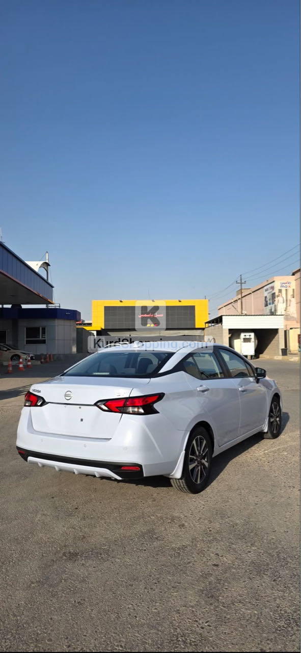 Nissan Versa 2024