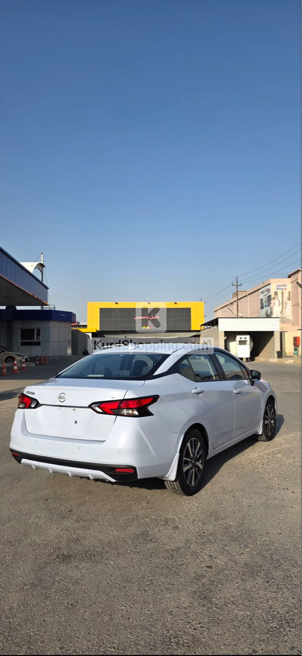 Nissan Versa 2024