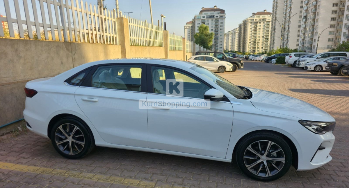 Geely Emgrand 2026