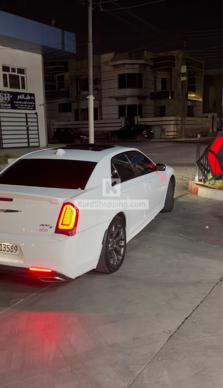 Chrysler 300S 2018