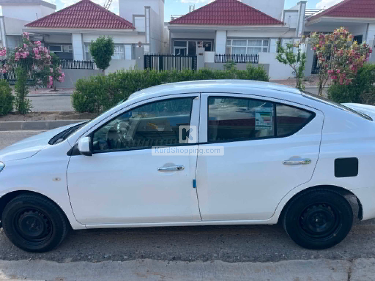 Nissan Sunny 2014