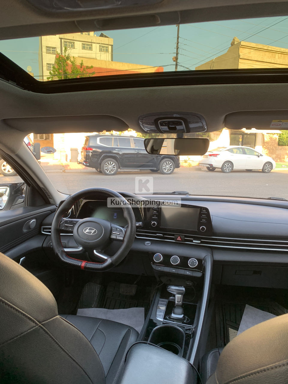 Hyundai Elantra 2024