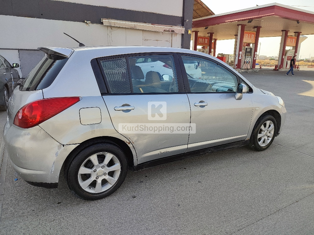 Nissan Tiida 2008