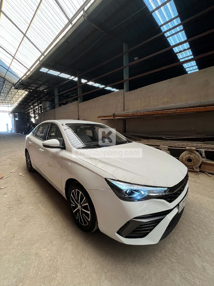 MG 5 2025