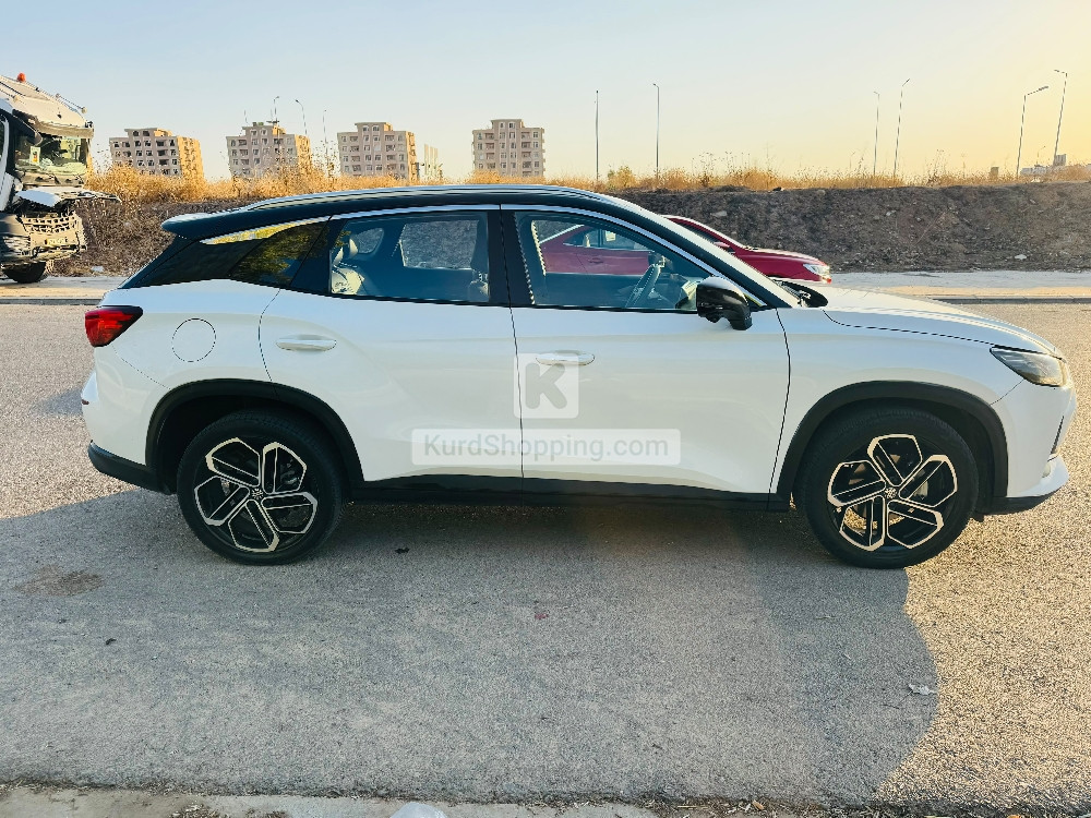 MG One 2023