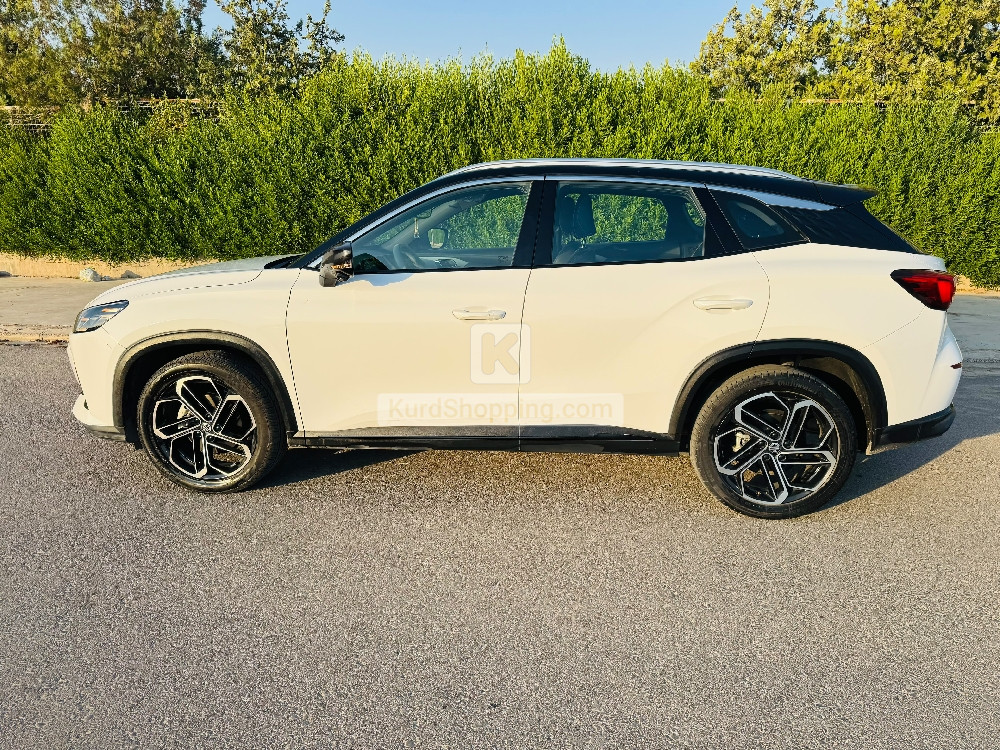 MG One 2023