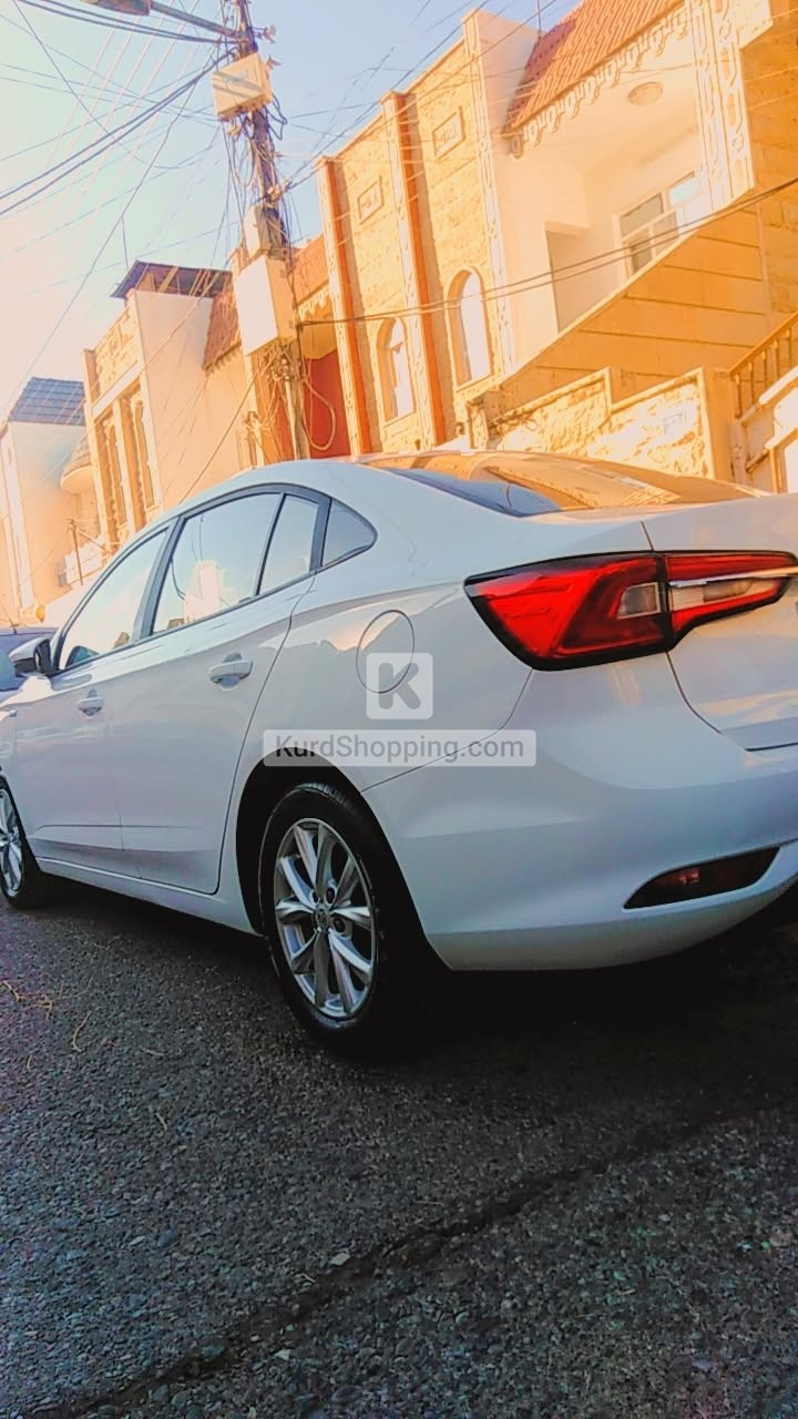 MG 5 2022