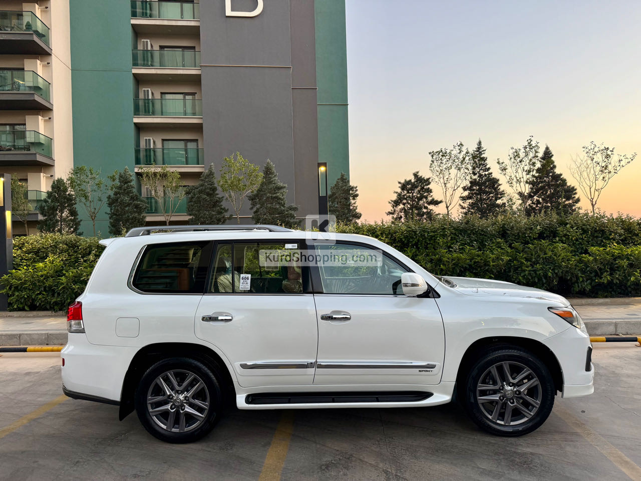 Lexus LX570 2014