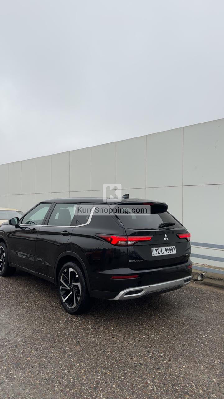 Mitsubishi Outlander 2023