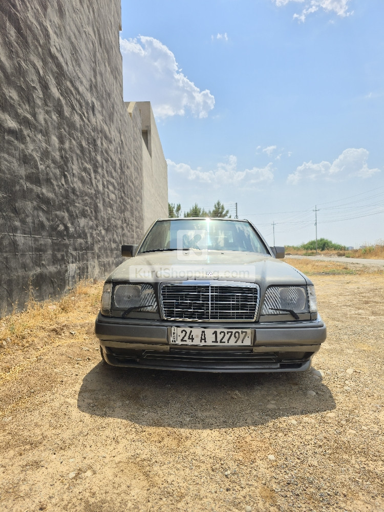 Mercedes Benz E-Class 1990
