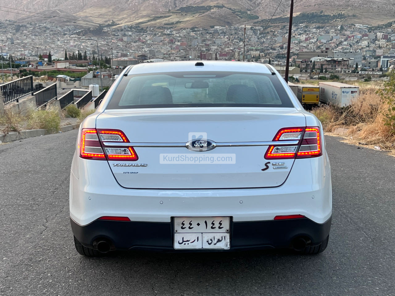 Ford Taurus 2015