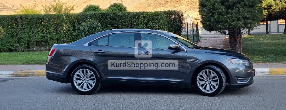 Ford Taurus 2017