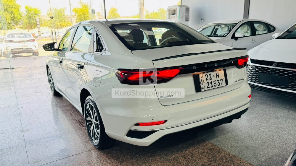 Geely Emgrand 2026