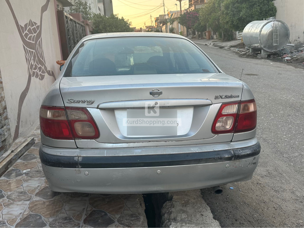 Nissan Sunny 2000