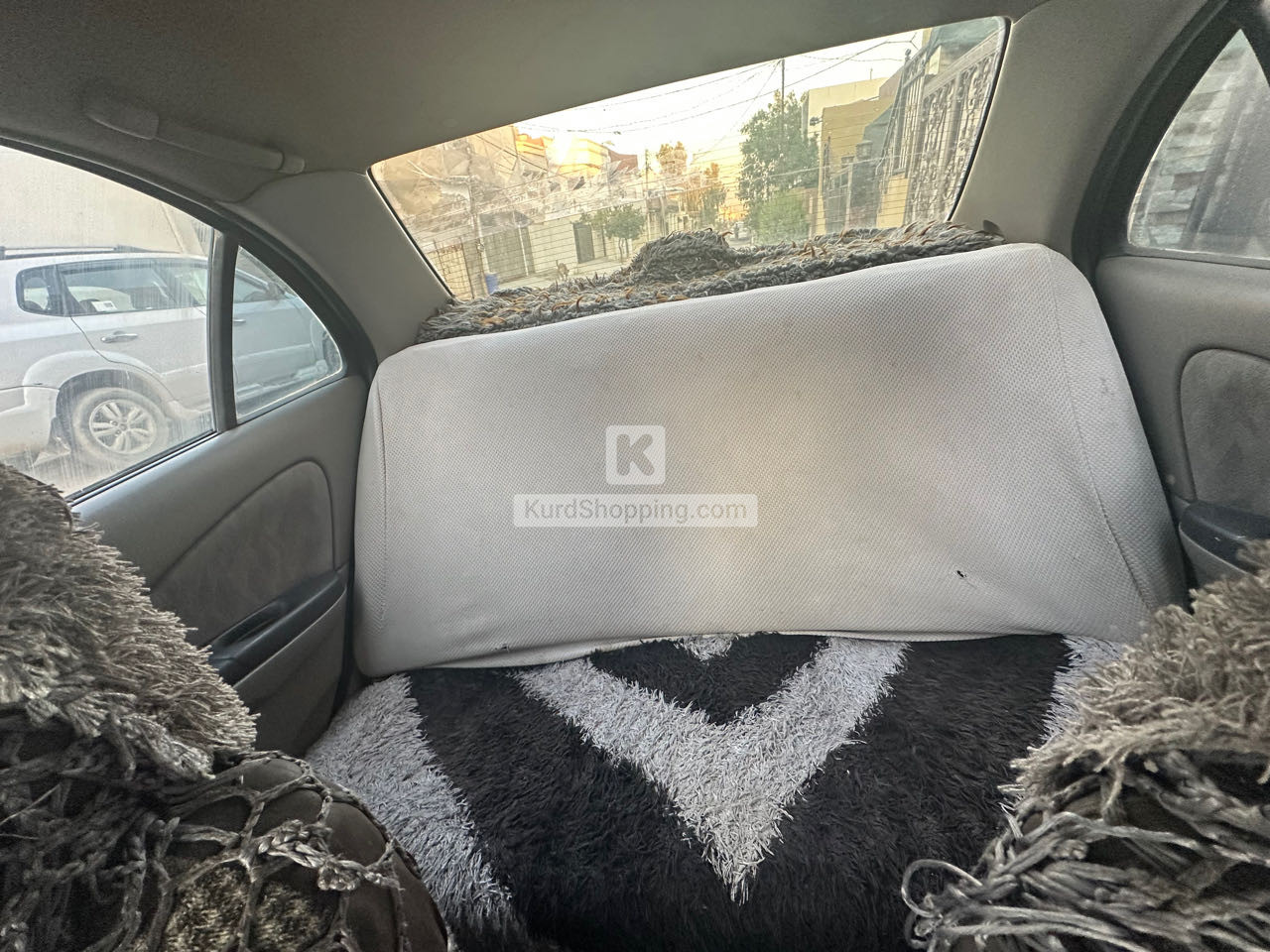 Nissan Sunny 2000