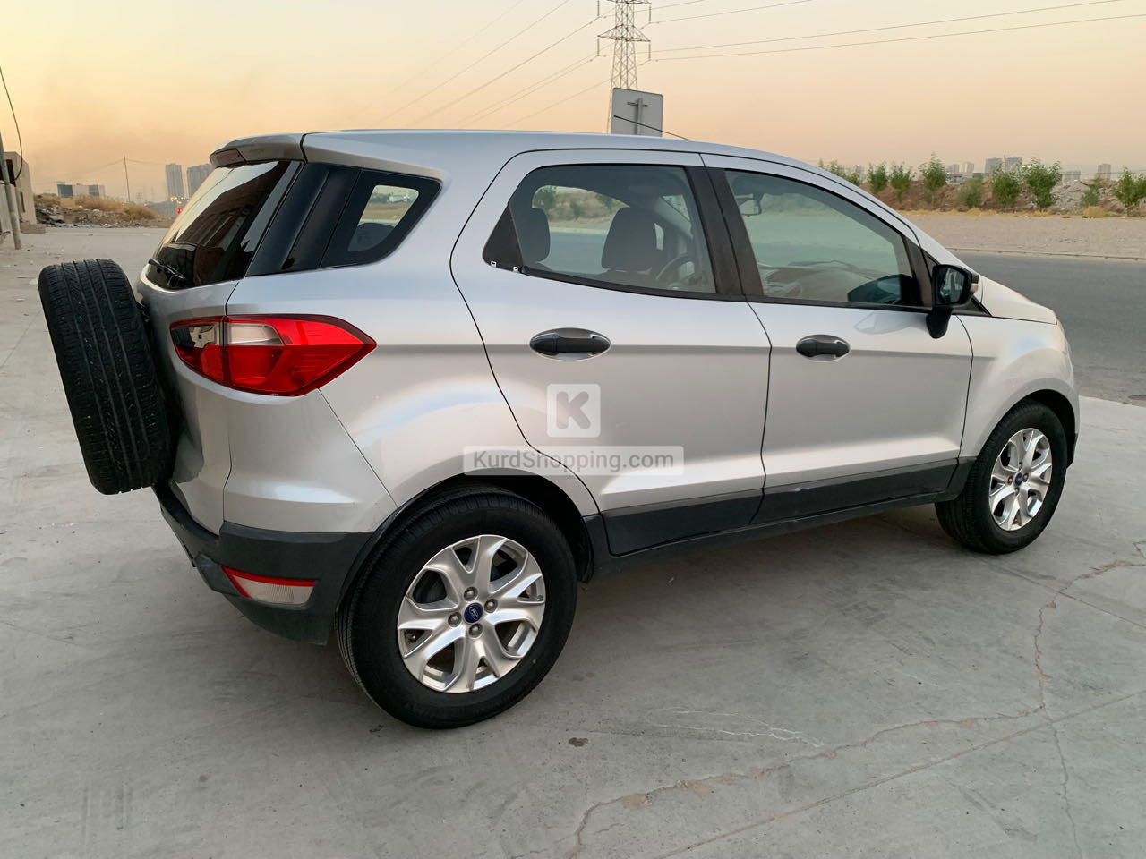 Ford ئیکۆسپۆرت 2015