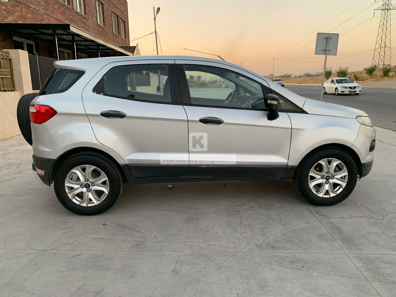Ford ئیکۆسپۆرت 2015