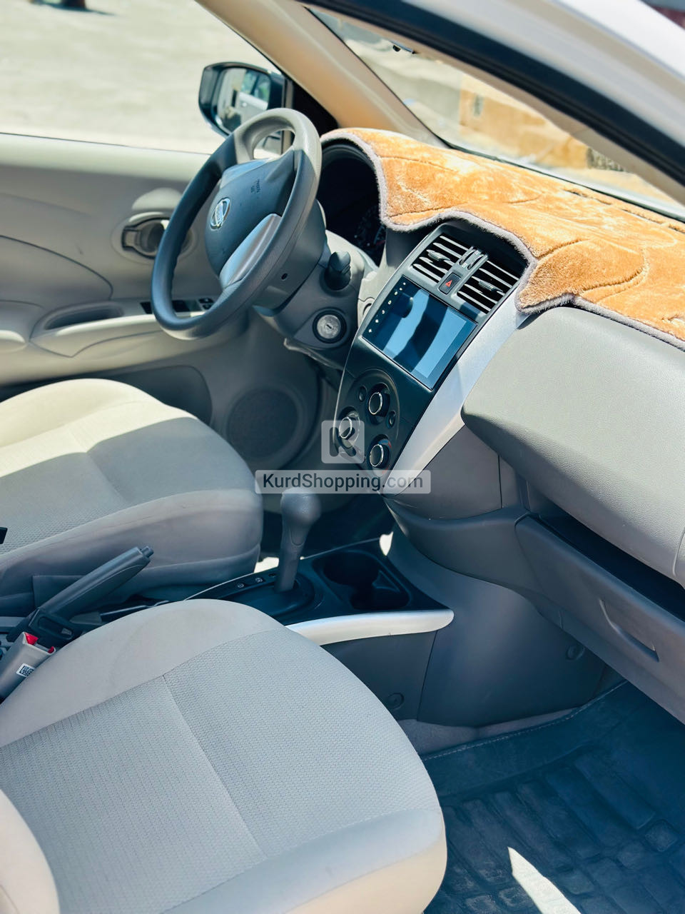 Nissan Sunny 2025