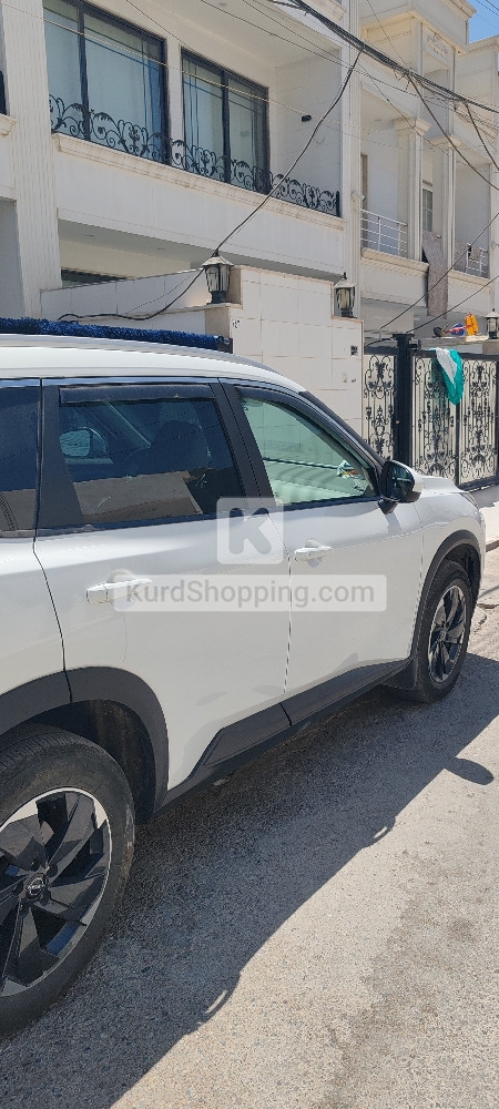 Nissan Rogue 2024