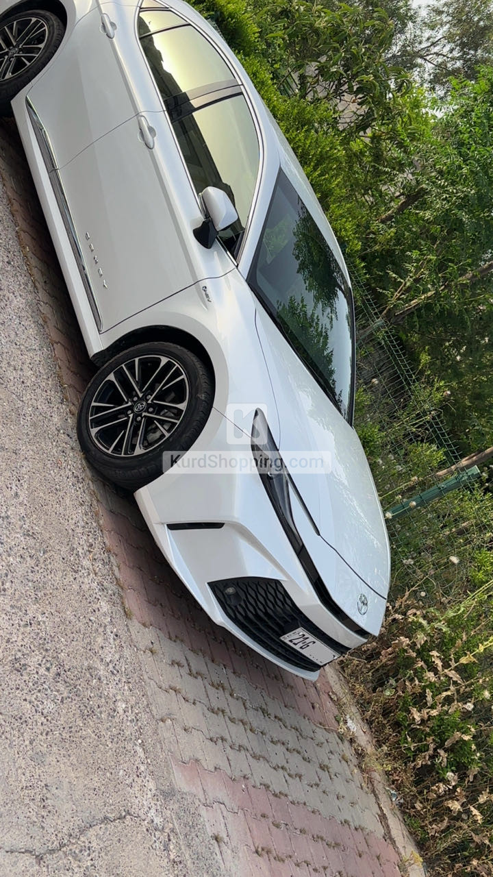 T O Y O T A  Camry HEV