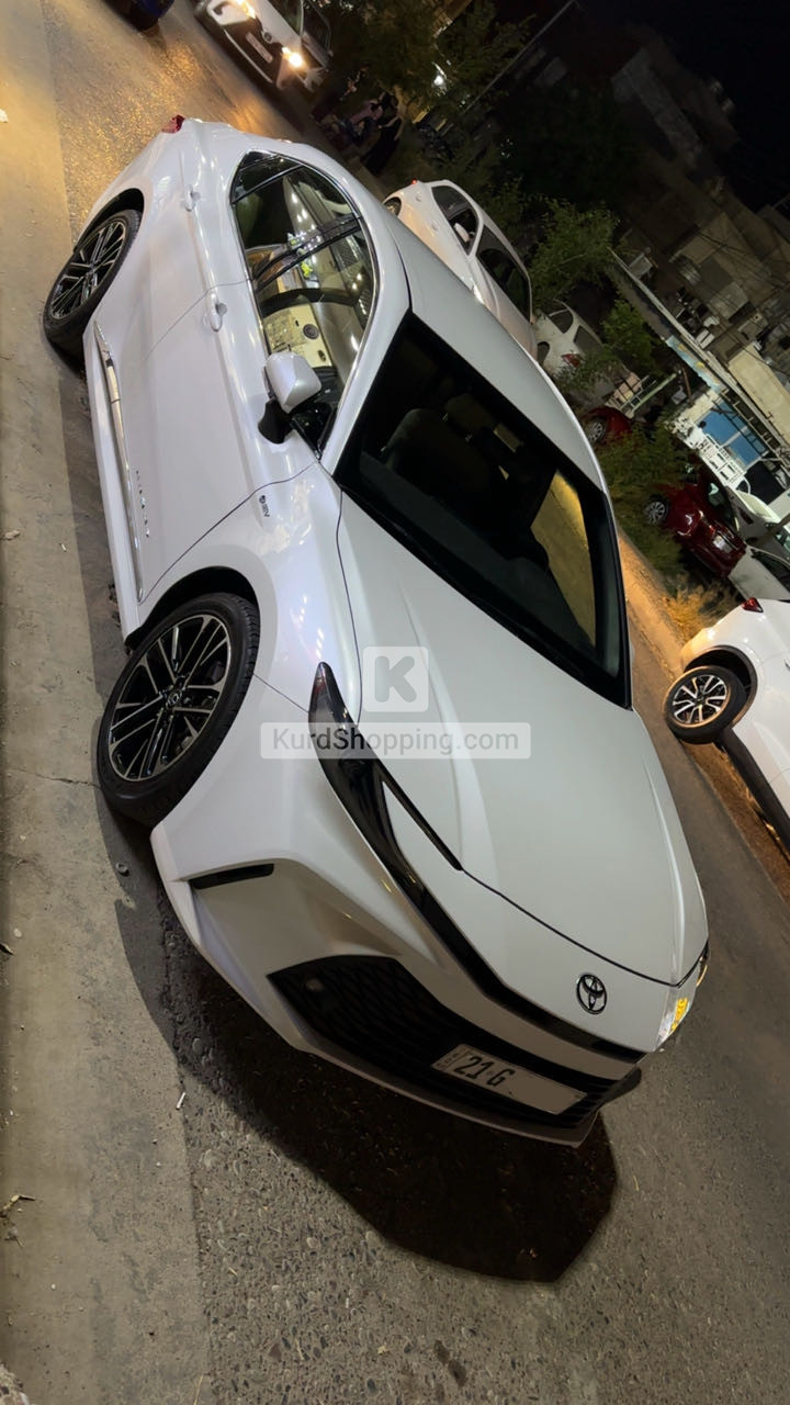 Toyota Camry 2025