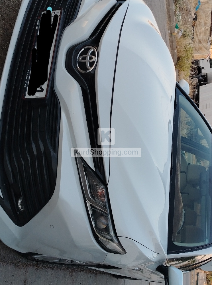Toyota Camry 2019