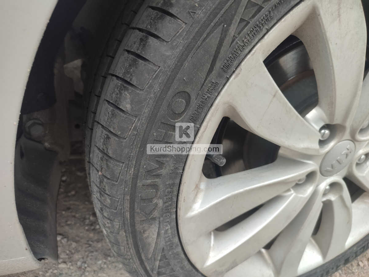 KIA Carens 2015