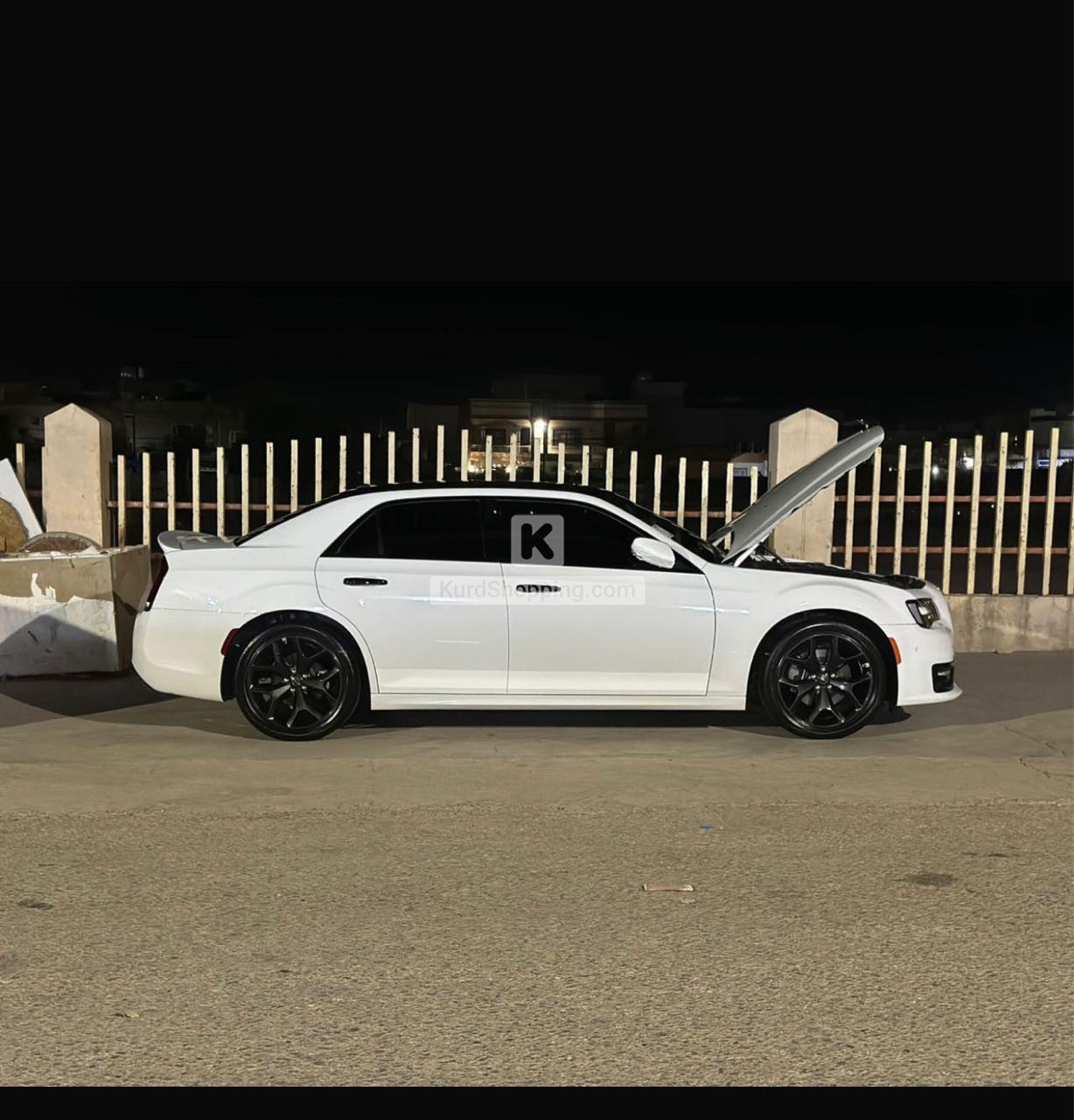 Chrysler 300S 2023