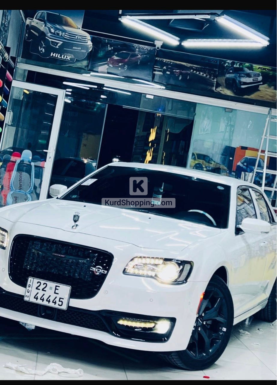 Chrysler 300S 2023