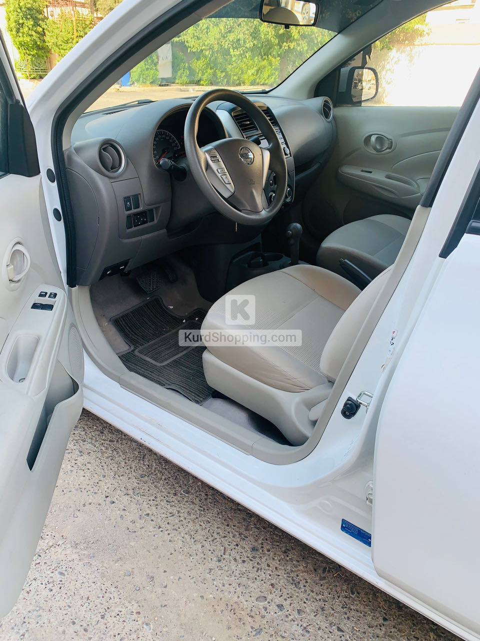 Nissan Sunny 2024