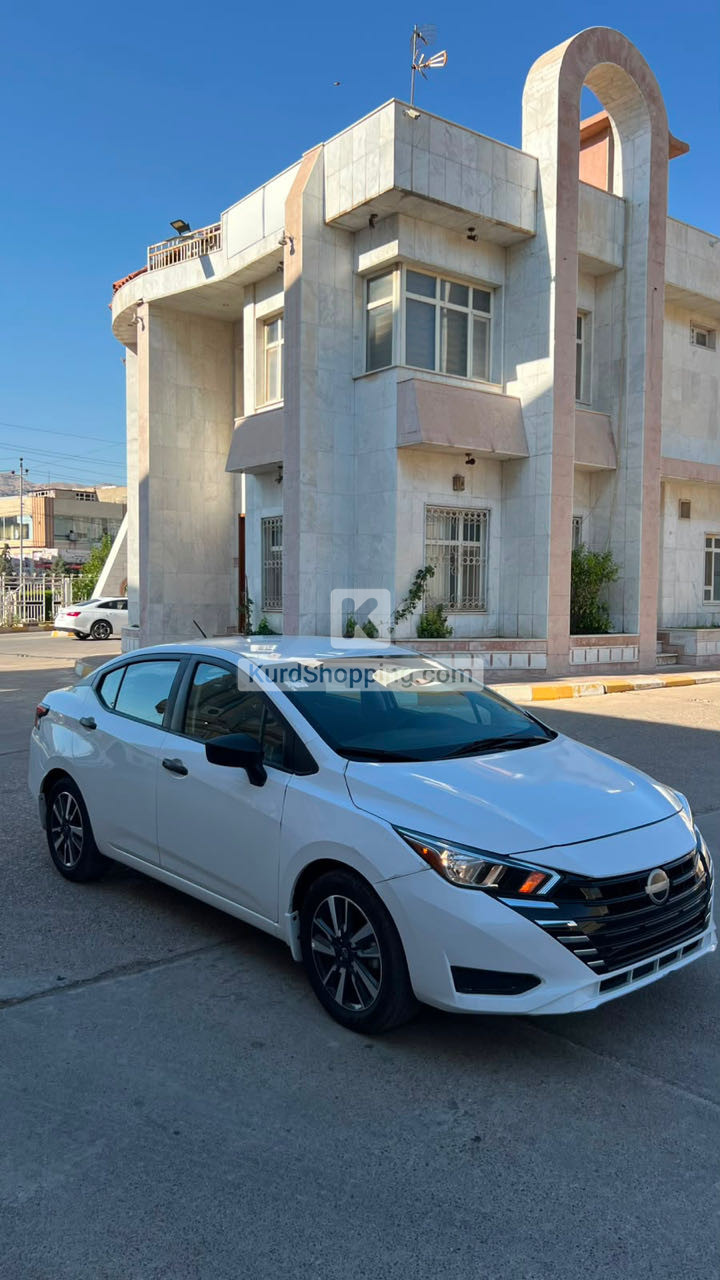 Nissan Versa 2024