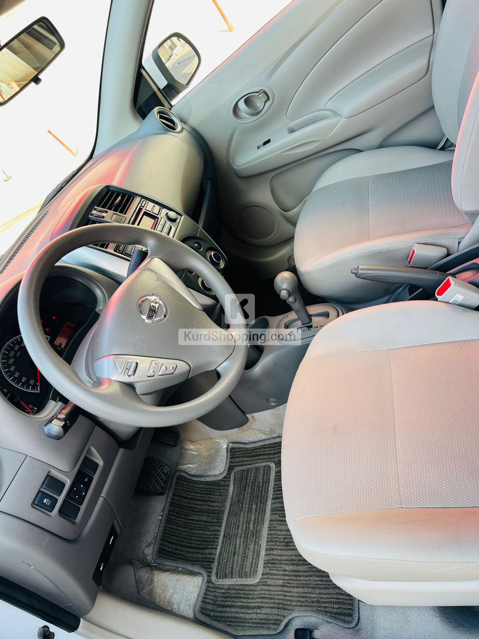 Nissan Sunny 2024