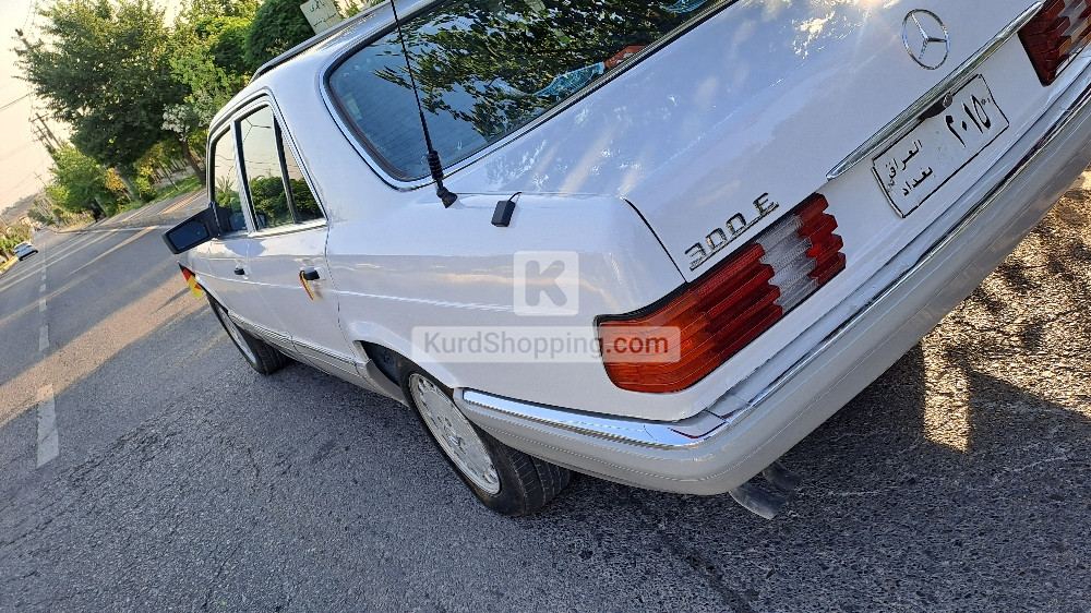 Mercedes Benz E-Class 1990
