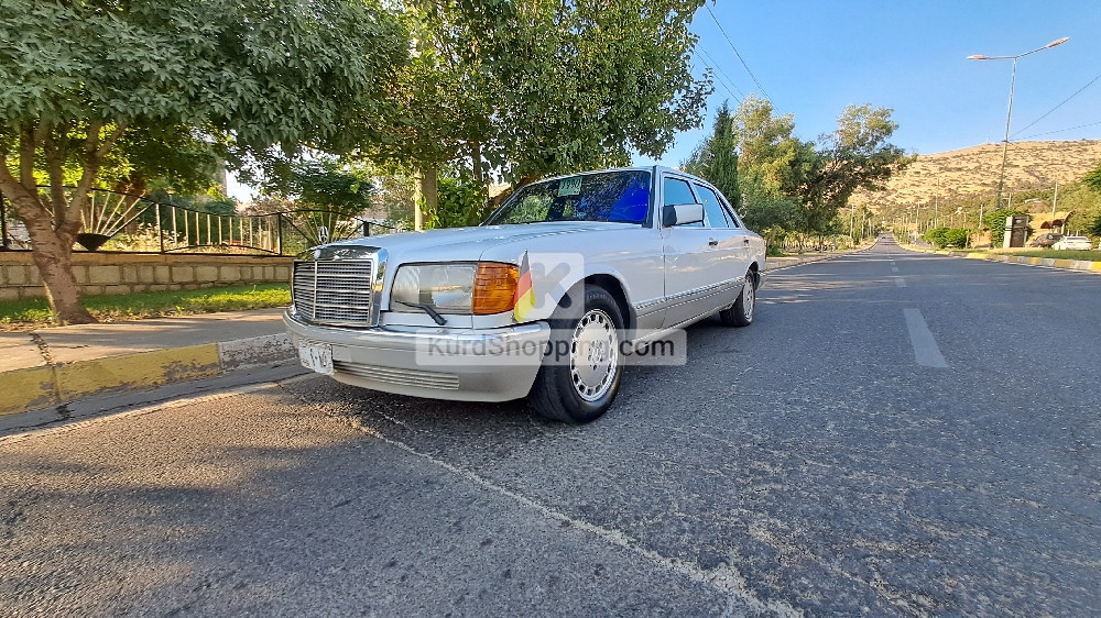 Mercedes Benz E-Class 1990