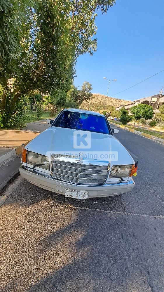 Mercedes Benz E-Class 1990