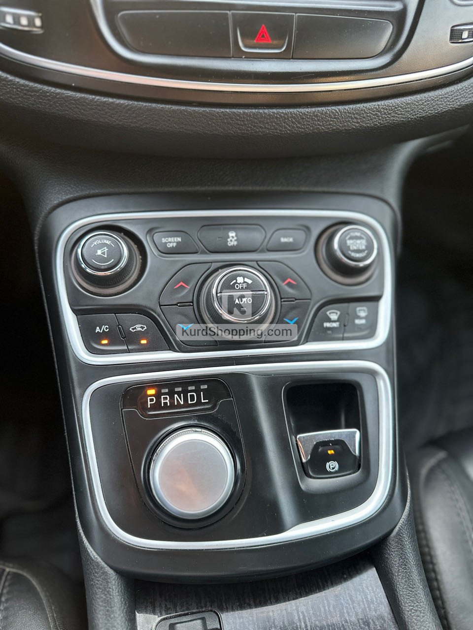 Chrysler 200C 2016