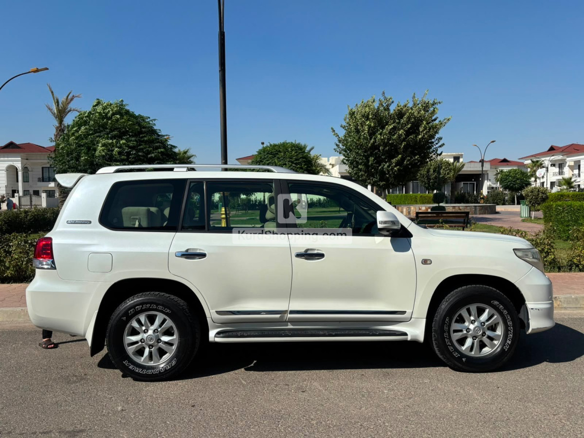Toyota Landcruiser 2011
