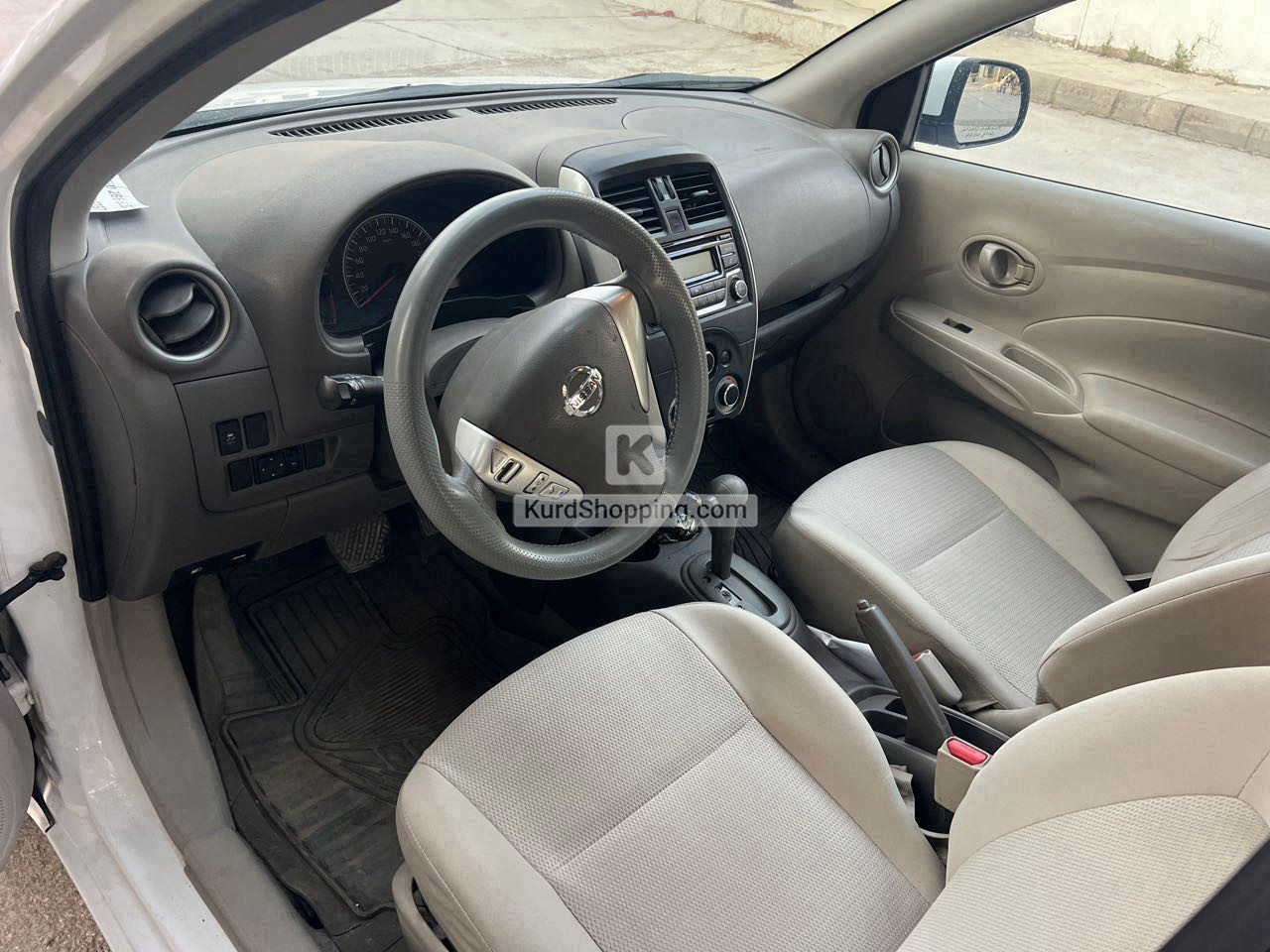 Nissan Sunny 2020
