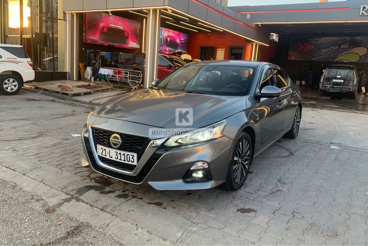 Nissan Altima 2021